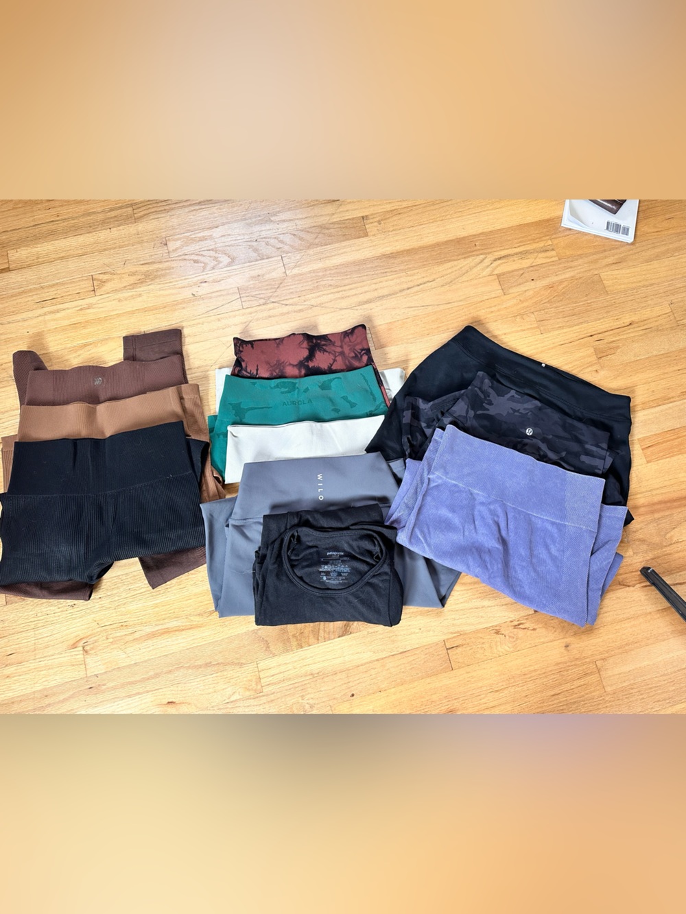 Lululemon, Wilo, Set Active, JoyLab Brand Activewear. 6 leggings, 3 shorts, etc.